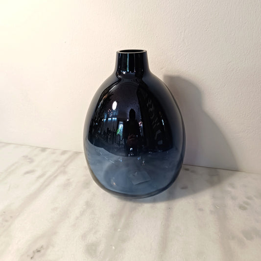 Midnight vase