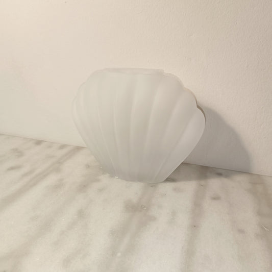 White shell vase
