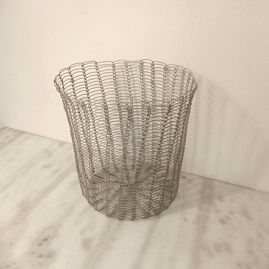 Wire dustbin