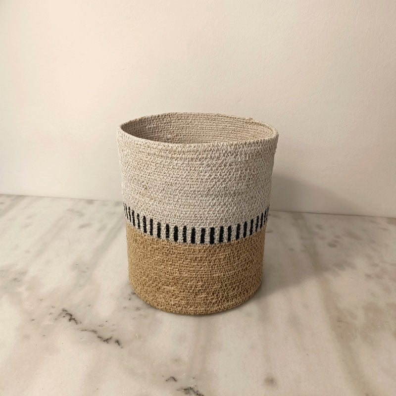 Woven basket small