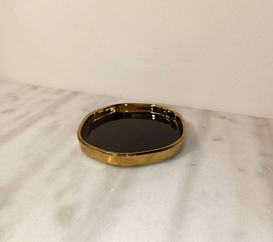 Black gem tray